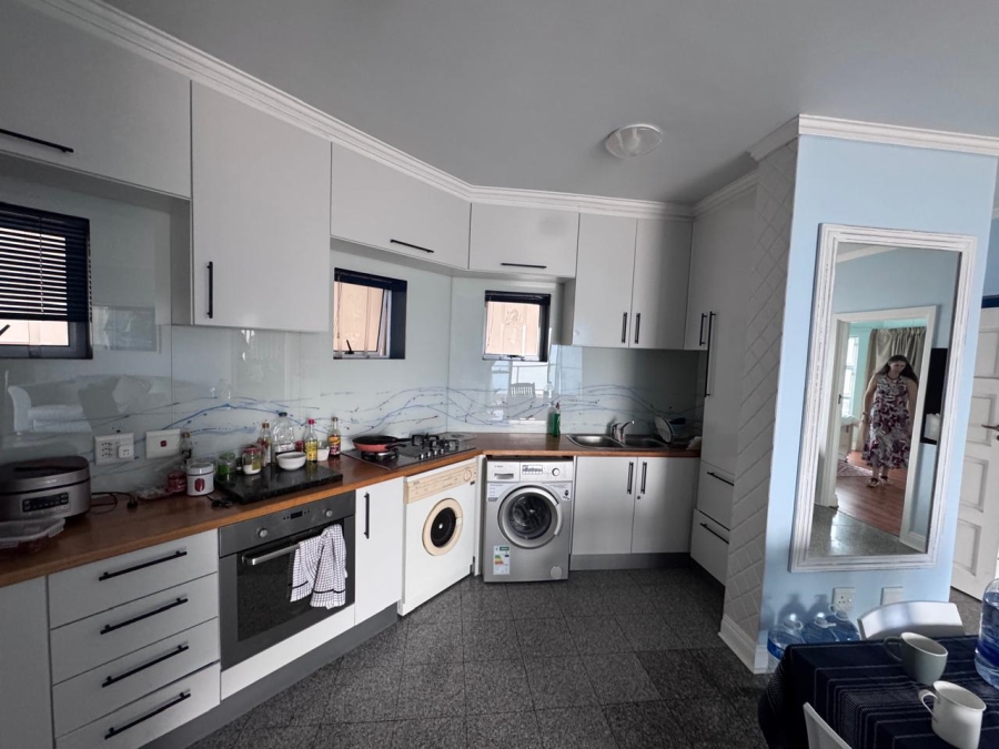 2 Bedroom Property for Sale in Summerstrand Eastern Cape